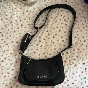 Lululemon crossbody with nano